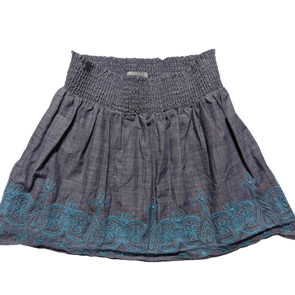 dELiA*s Chambray Smocked Waist Embroidered Mini Skirt Boho Festival Small READ